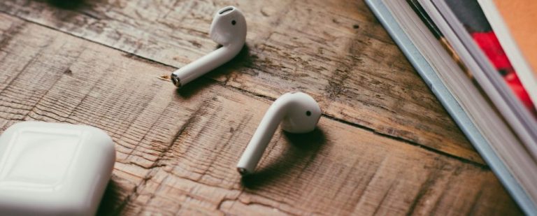 Can I use AirPods with Android? - HowAndroidHelp.com