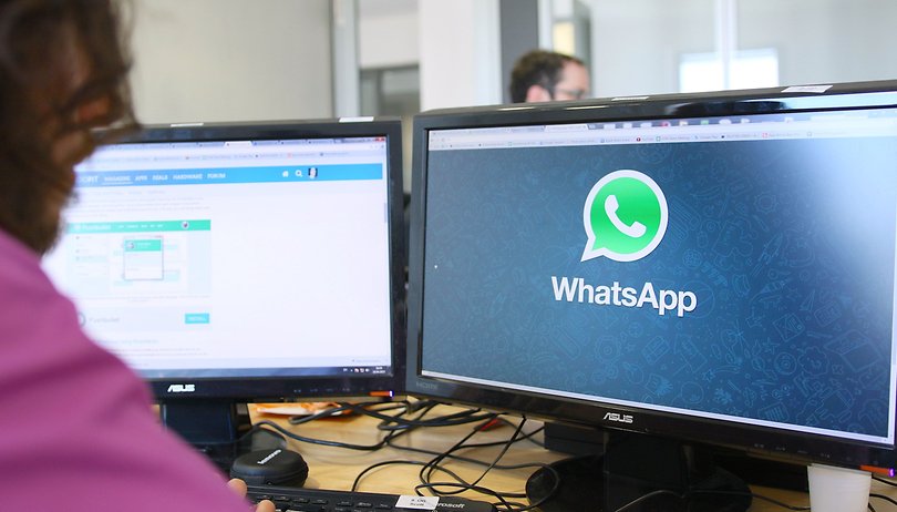 how to login into whatsapp on laptop